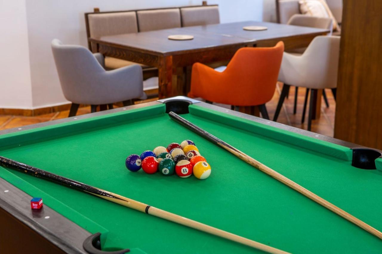 Hotel La Dolce Vita Zărneşti Extérieur photo